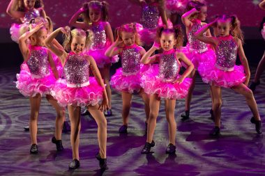 Dance Pointe Studios Newport SHAKE